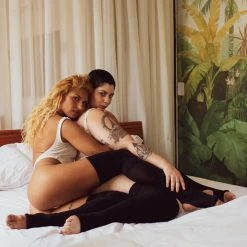 Rolling Cable Knit Thigh High Leg Warmers With Stirrups - Noir Accessories