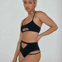 Creatures Of XIX The Hills Raree Top - Ribbed Black All Pole Wear