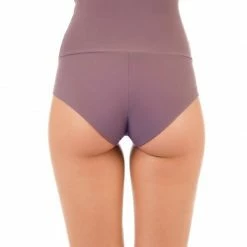 Dragonfly Betty High-Waisted Shorts - Lilac