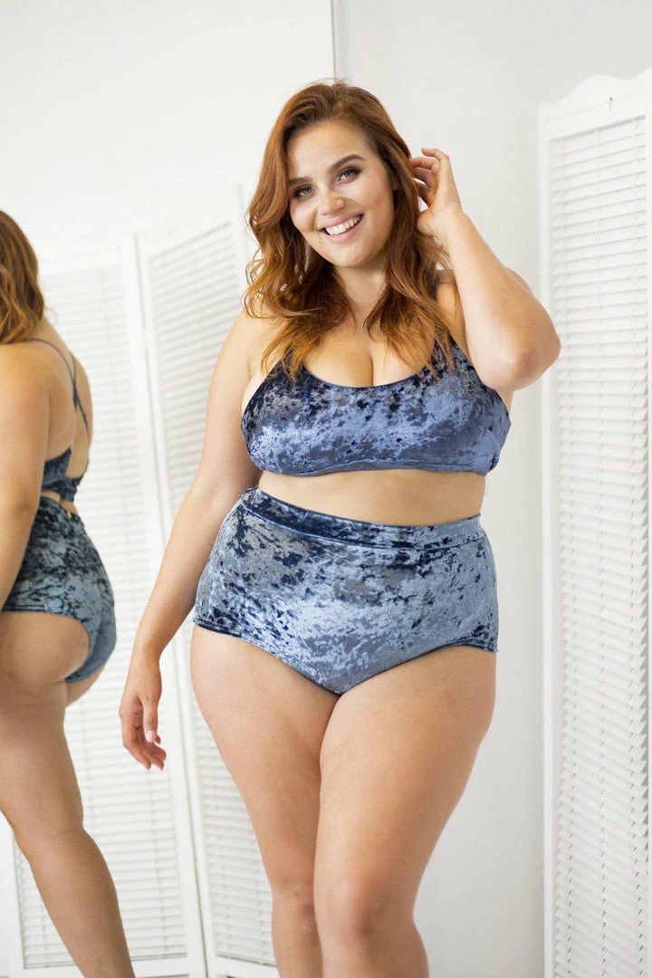 Lunalae Delphine Shorts - Gunmetal Velvet