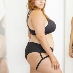 Most Loved Lunalae Lure You Low-Rise Garter Shorts - Black