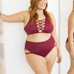 Lunalae Khloe High Waisted Shorts - Wine