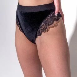 All Pole Wear Sorte Velvet Adore Shorts - Black