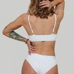 Creatures Of XIX The Hills Raree Top - Ribbed White All Pole Wear