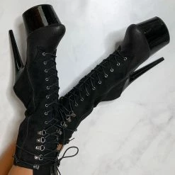 Hella Heels Blaq Kicks Boots - 7inch