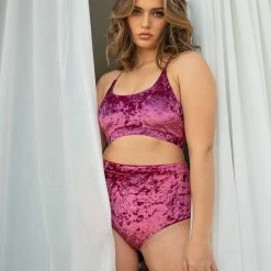 Lunalae Delphine Shorts - Rose Velvet