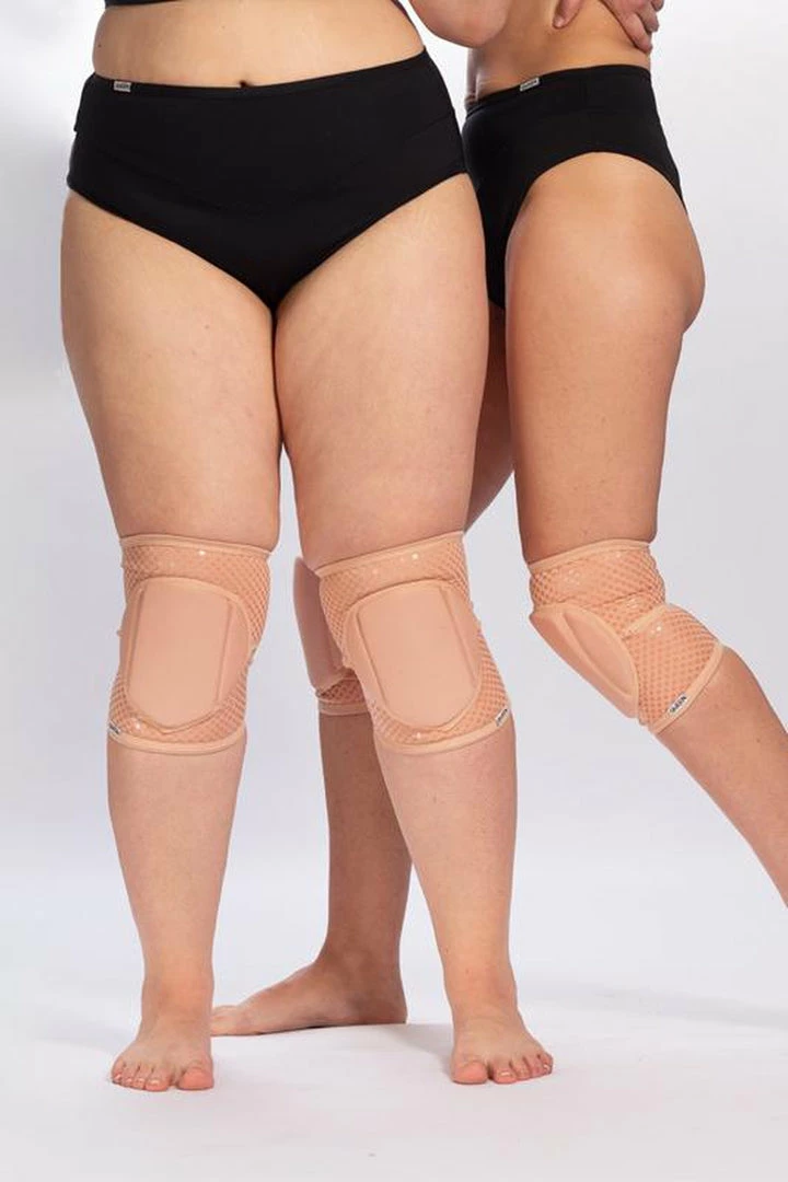Queen Accessories Plus Size Pole Wear Queen Grippy Kneepads - Latte
