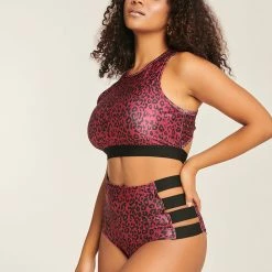 Paradise Chick Athlecious Crop Top - Cherry