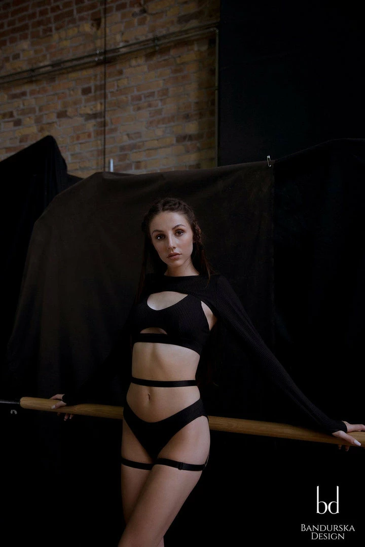 Bandurska Darcey Sleeves - Ribbed Black