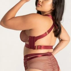 New In Tatiana Activewear Yuki Shorts - Burgundy Mesh