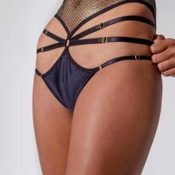 Sorte Witch Cheeky Shorts - Black