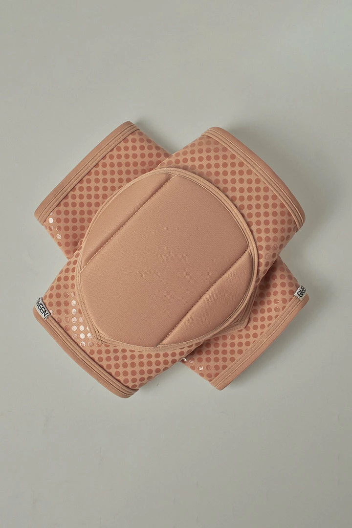 Queen Accessories Plus Size Pole Wear Queen Grippy Kneepads - Latte