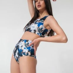 Pole Addict High Waisted Shorts - Momo