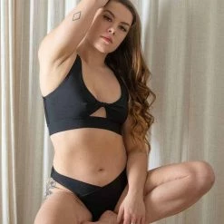 Chantay Polewear Pegasus Shorts - Noir All Pole Wear